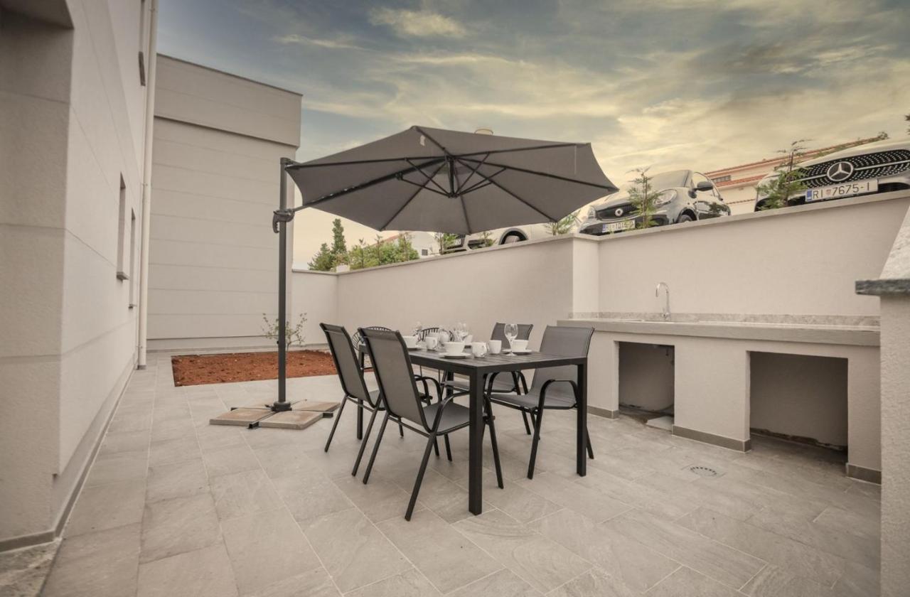 Luxury Apartments Villa Lacrima ชิโล ภายนอก รูปภาพ