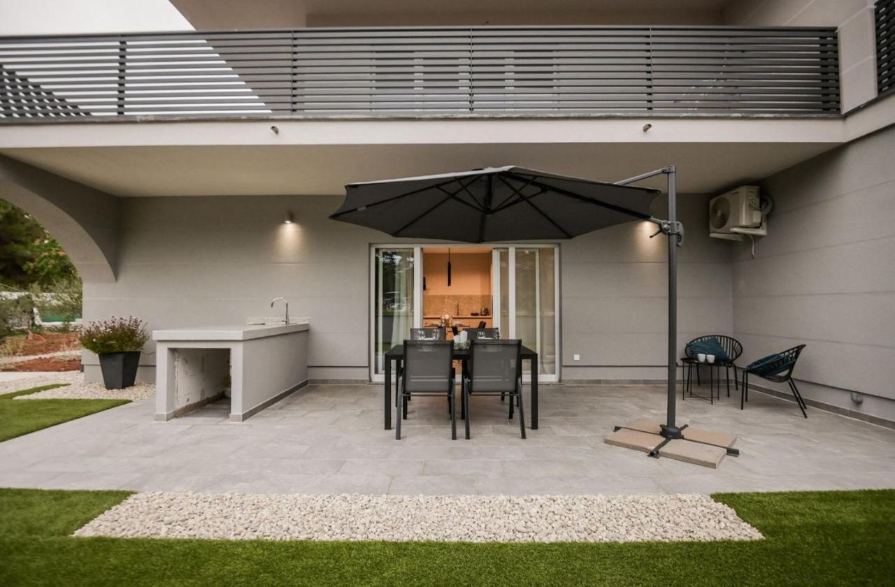 Luxury Apartments Villa Lacrima ชิโล ภายนอก รูปภาพ