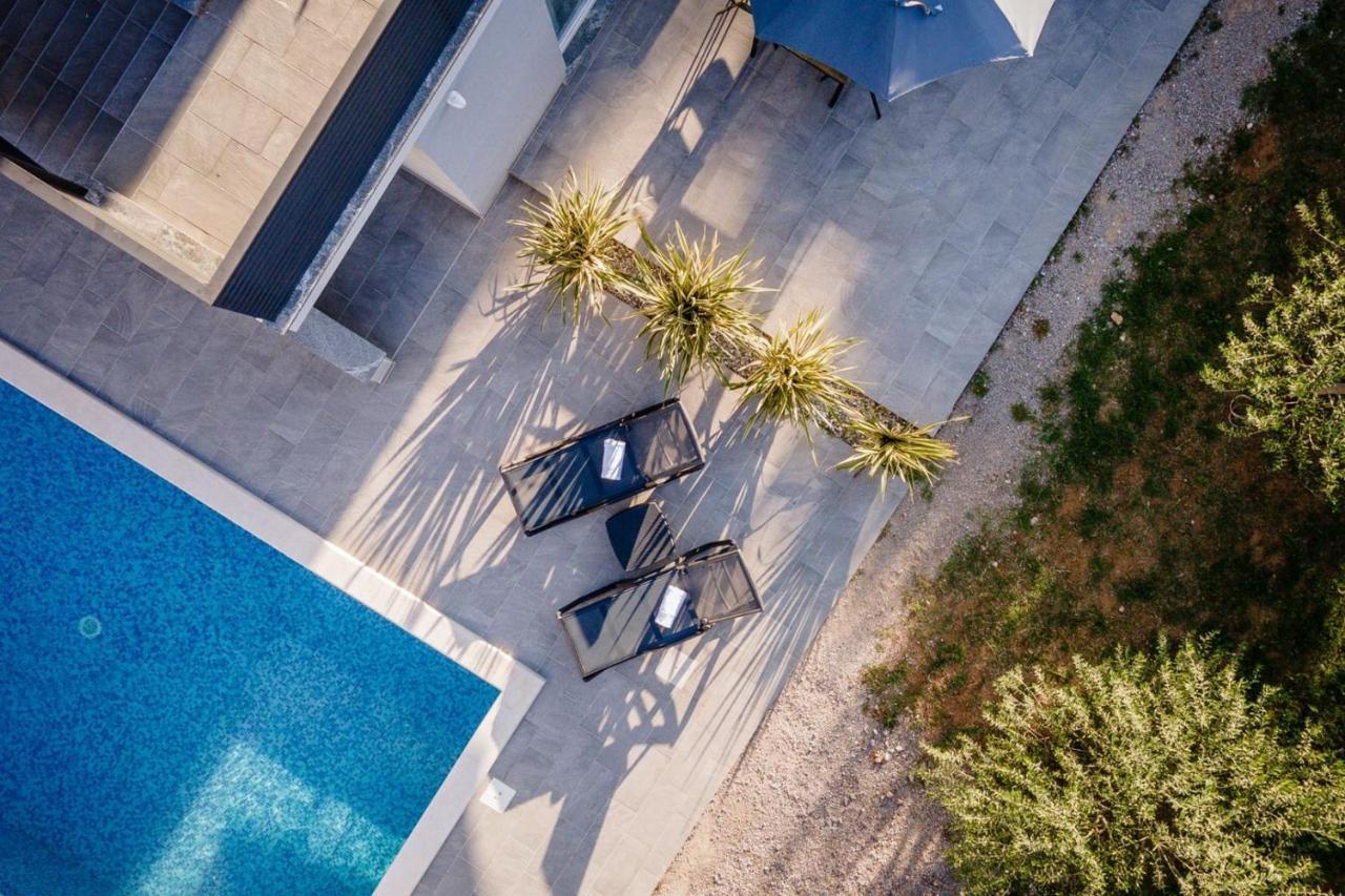 Luxury Apartments Villa Lacrima ชิโล ภายนอก รูปภาพ