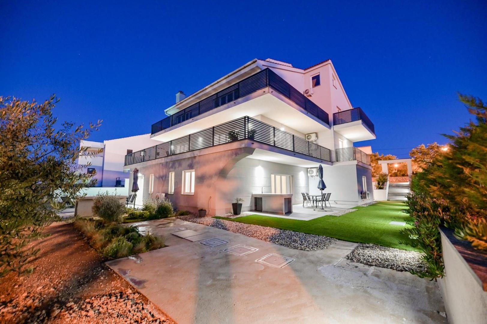 Luxury Apartments Villa Lacrima ชิโล ภายนอก รูปภาพ
